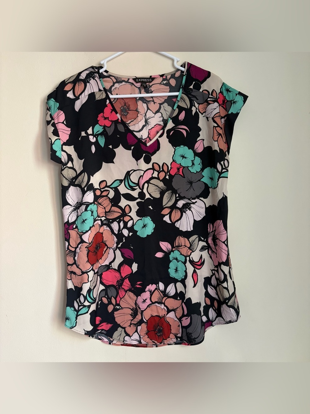 Express Medium Top